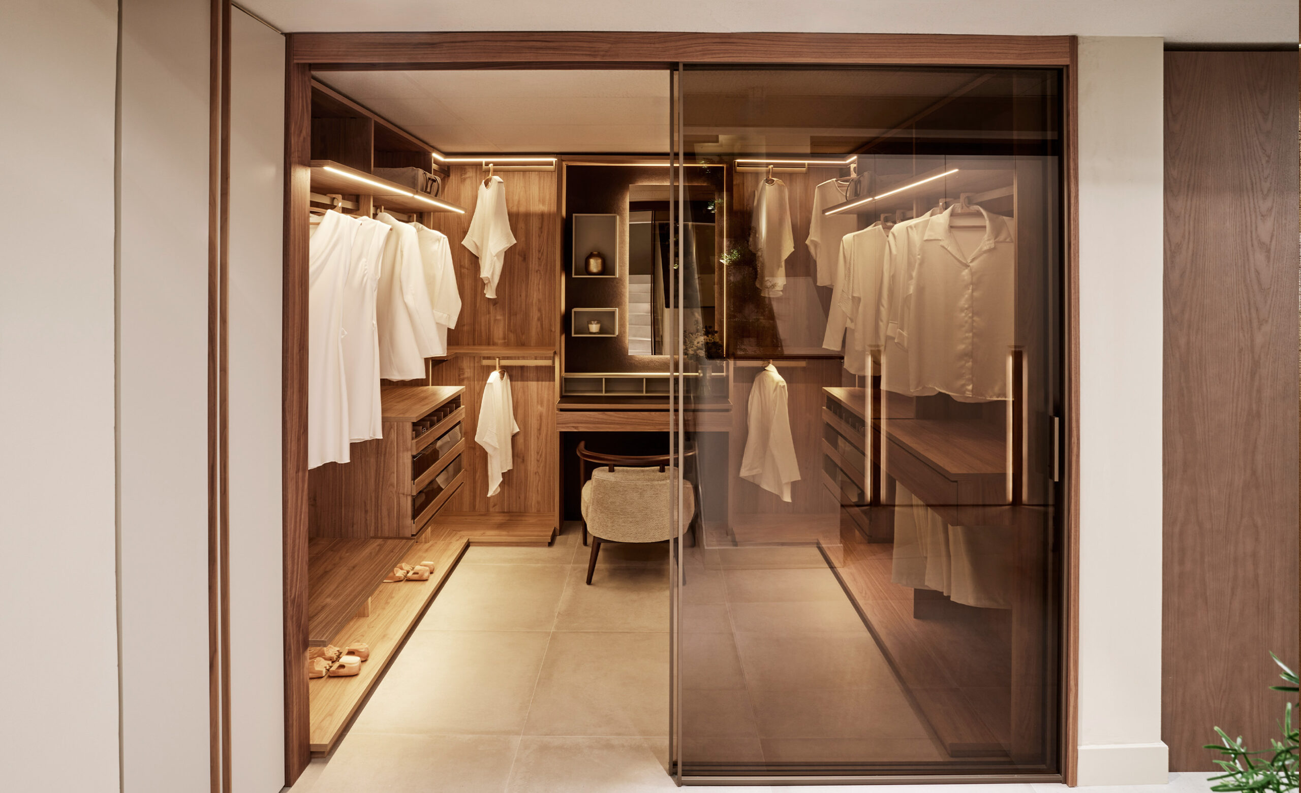 Armarios exclusivos y vestidores de lujo | Uecko Algarve